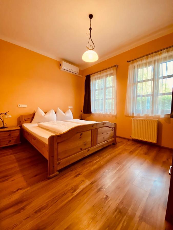 Sommer Panzio Balatonfoldvar Luaran gambar